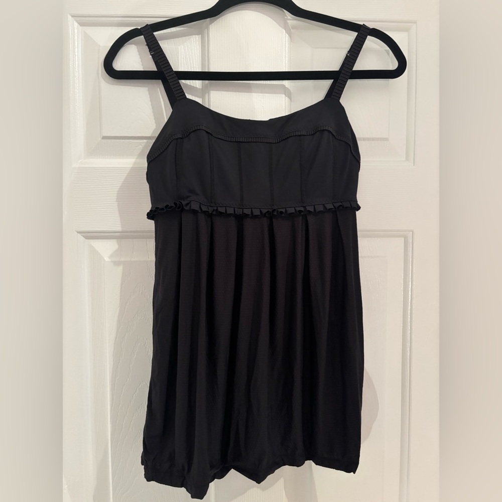 Lululemon black padded tank with ruffle accents & adjustable straps - 6 (S)